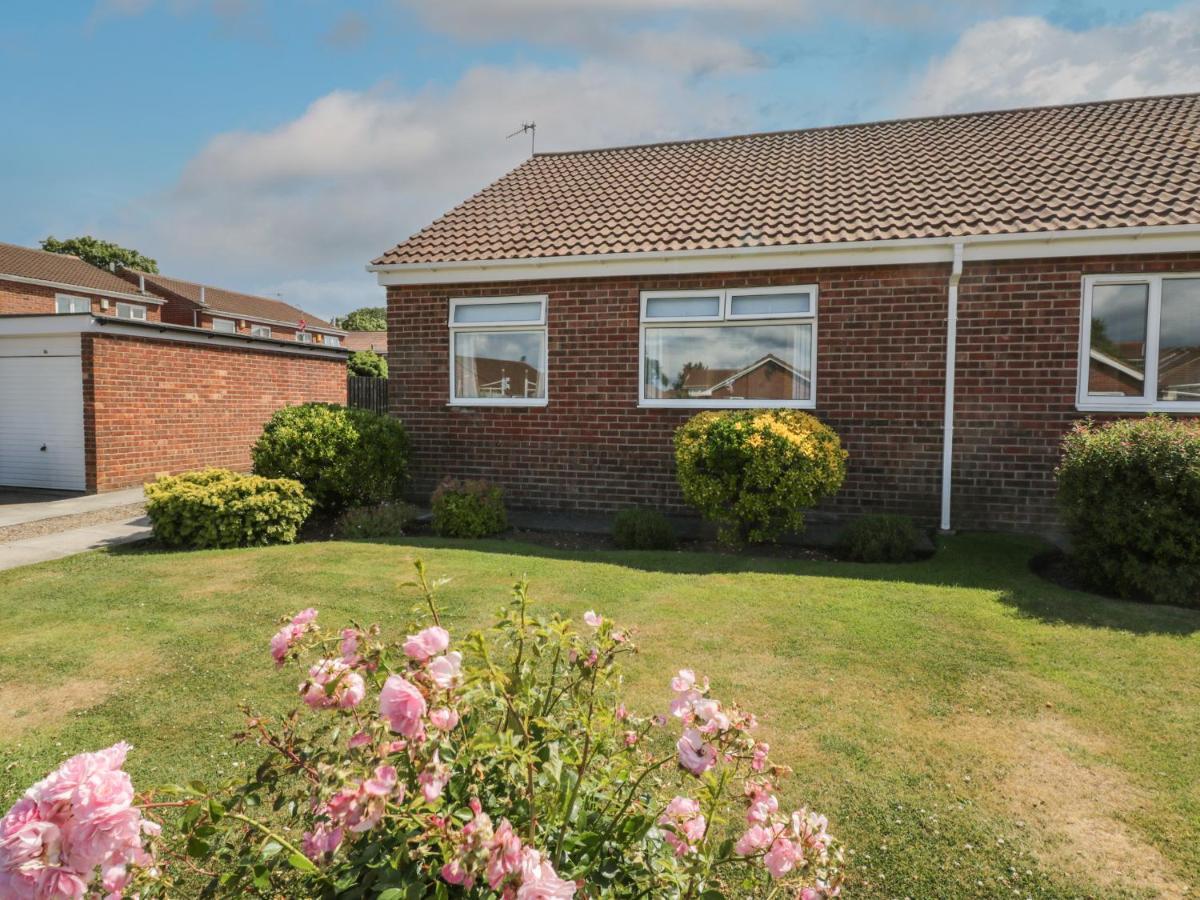 Rose Bungalow Whitby Eksteriør billede