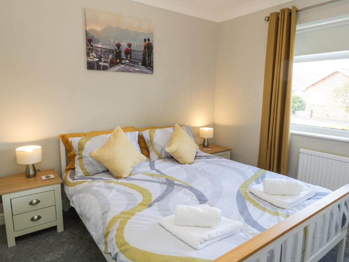 Rose Bungalow Whitby Eksteriør billede