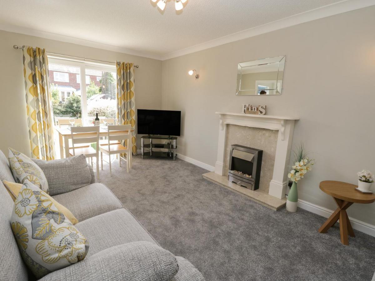 Rose Bungalow Whitby Eksteriør billede